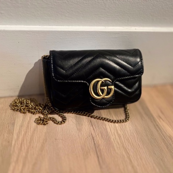 Gucci Marmont Matelasse Super Mini bag - Picture 1 of 11